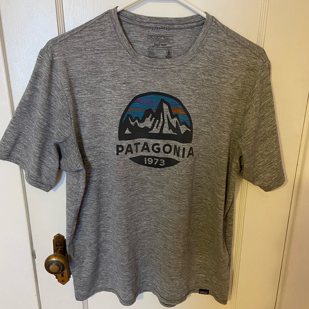 Men’s Medium Patagonia Shirt